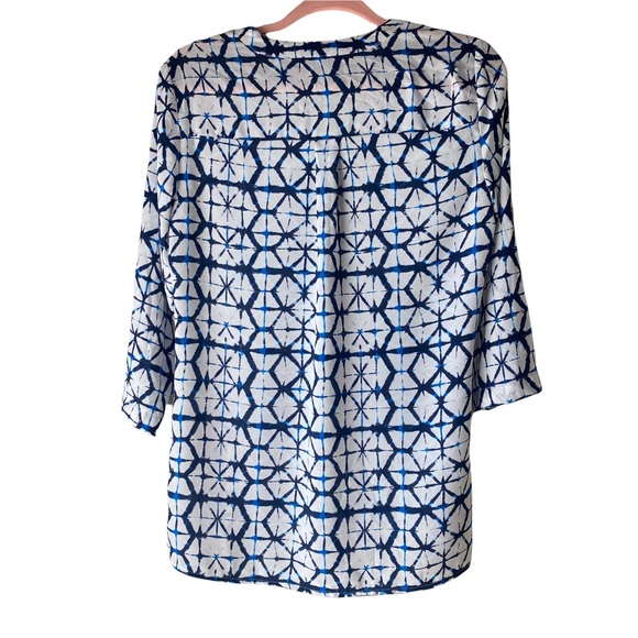 Foxcroft Blouse - Picture 2 of 6